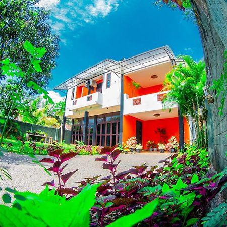 Anthuan Residence Negombo Exterior photo