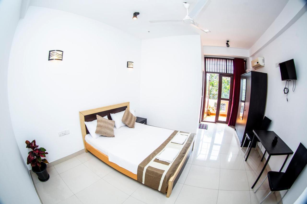 Anthuan Residence Negombo Exterior photo