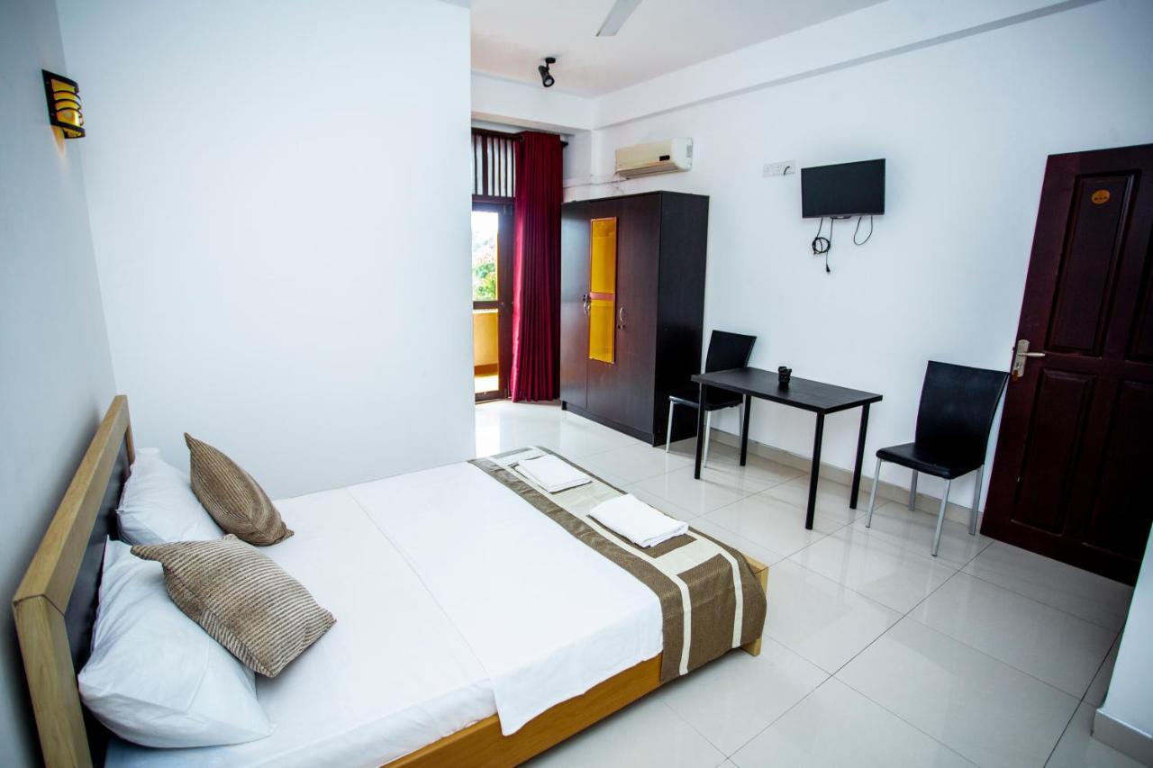 Anthuan Residence Negombo Exterior photo